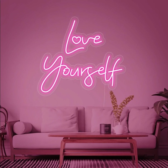 Love Yourself Quote - Picture 1 of 1